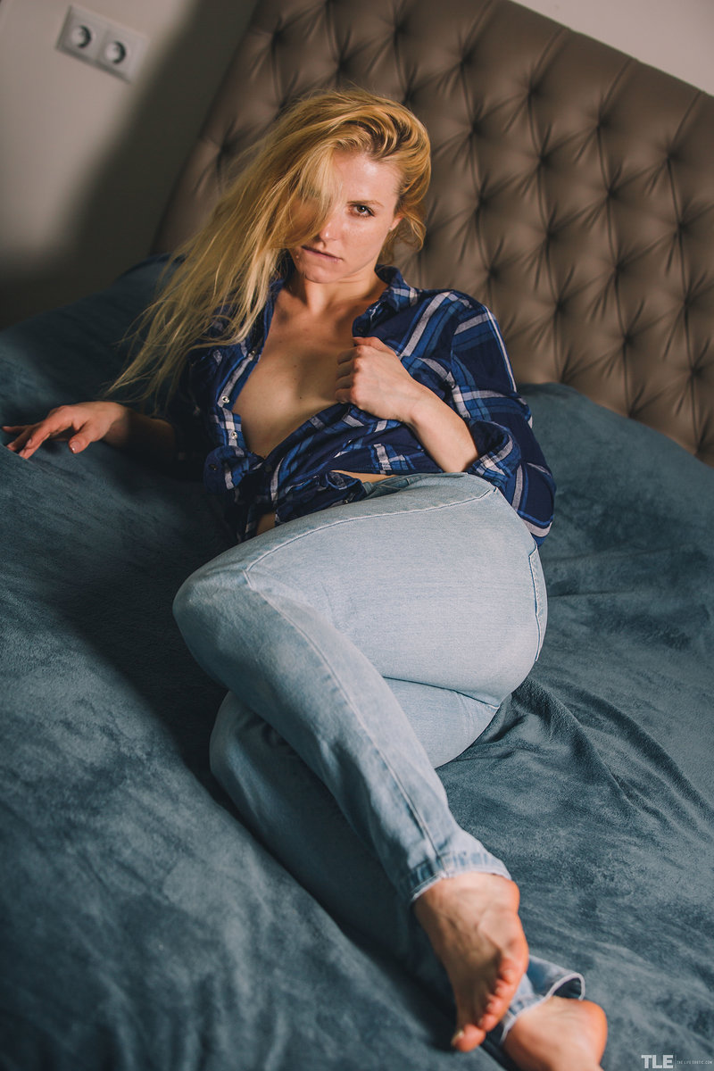 Арина, 25
